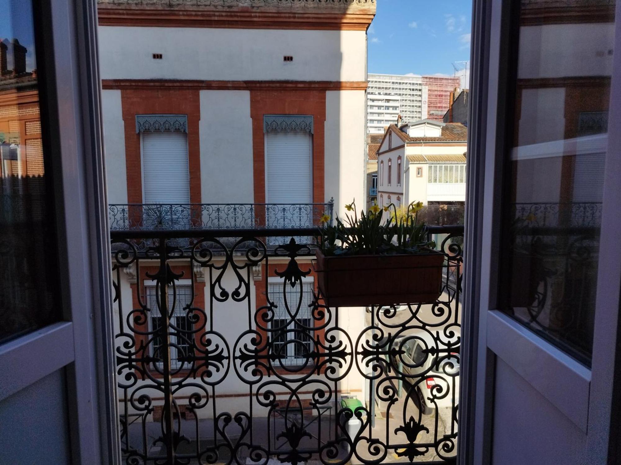 La Casa De Las Flores Toulouse Exterior photo